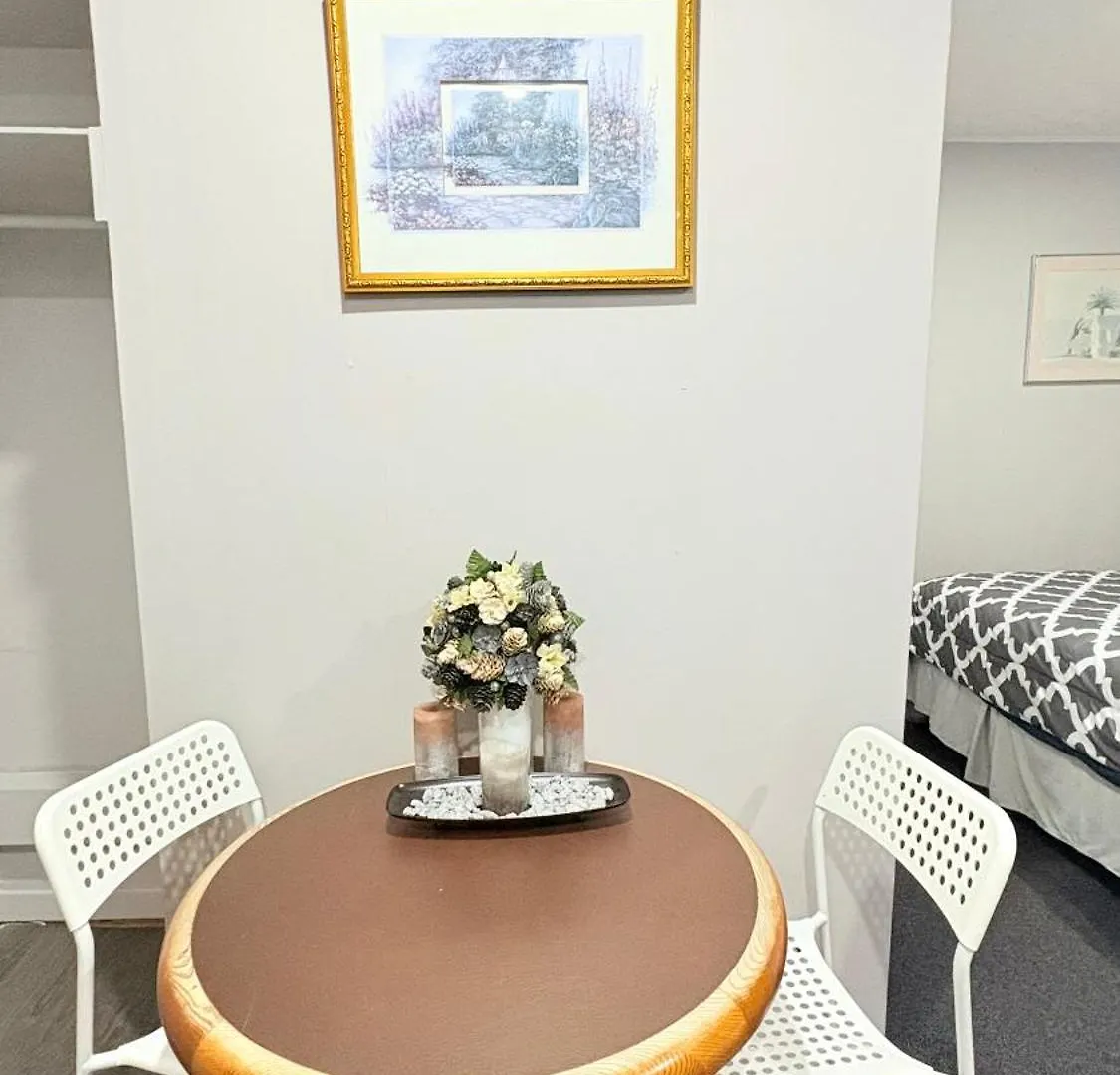 Yellow Pillow Inn Niagara Falls Kanada